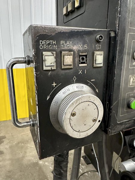 100 TON x 10' AMADA MODEL #RG-100 HYDRAULIC PRESS BRAKE NC9-EXII CONTROL, 1994: STOCK #19752