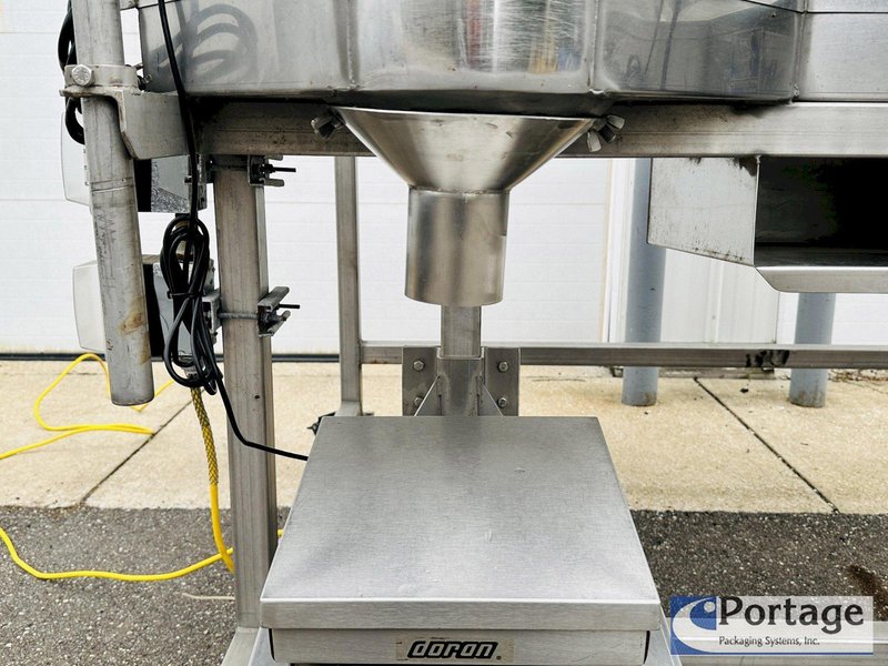 Heinzen Manufacturing  |  2720 Manual Produce Packing Table w/ Dual Scales