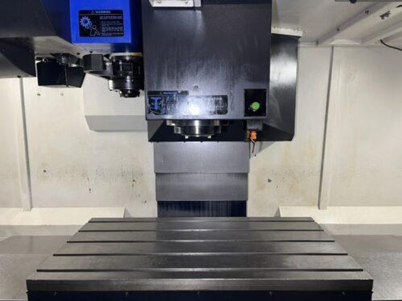 Hwacheon Vesta 1050B CNC Vertical Machining Center – 50 Taper Mill