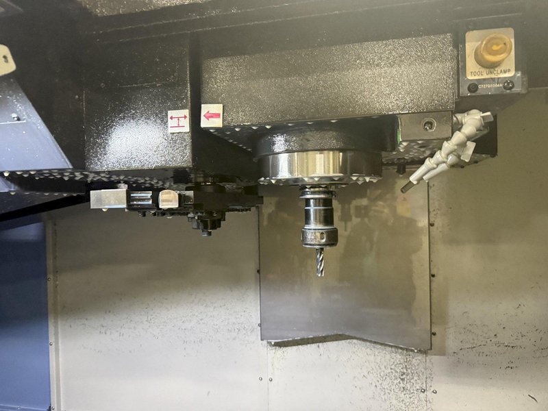 Used Doosan DNM 5700 CNC Vertical Machining Center For Sale 2017