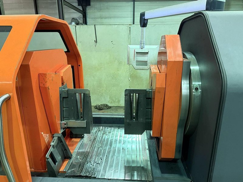 Robohelix - RX250 CNC flight forming machine