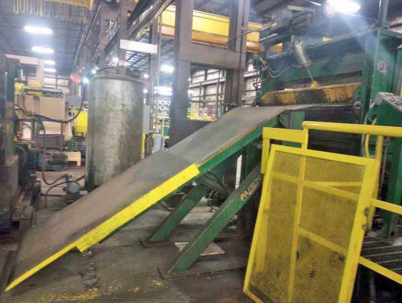 Peeler Table, Paxson, 60&quot; Wide