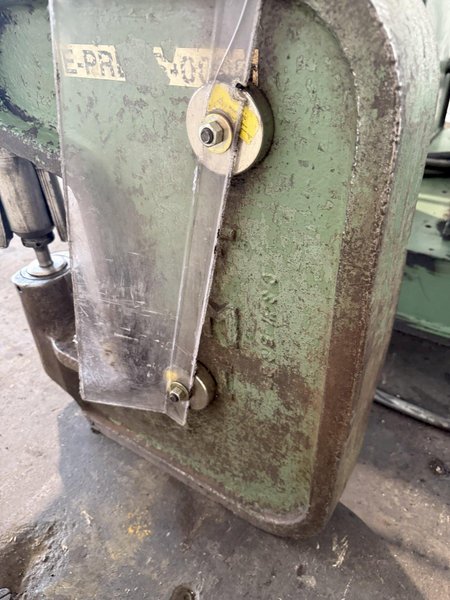 70 TON FRANKLIN HYDRAULIC C FRAME HYDRAULIC WEB PUNCH. STOCK # 0887225