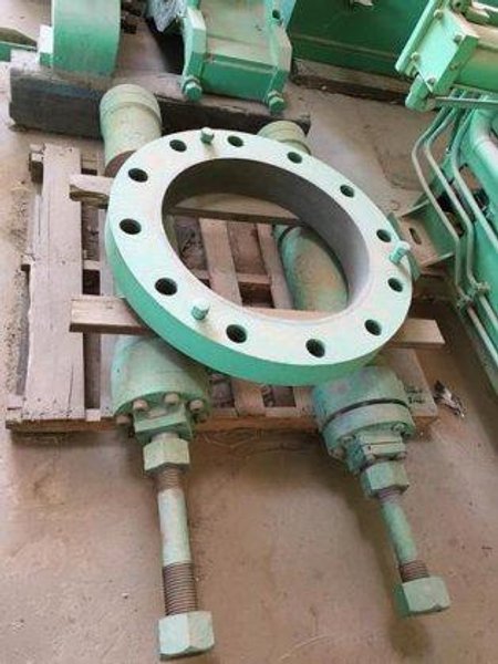 700 Ton LOEWY EXTRUSION HYDROPRESS Sock # 14228