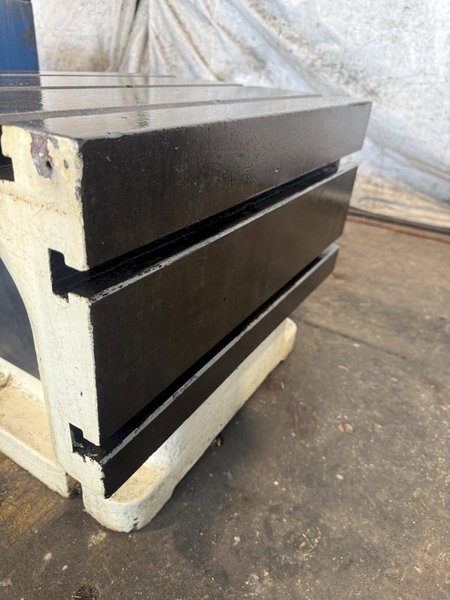 24" W X 18" D X 18" T CARLTON T-SLOTTED DRILL BOX TABLE. STOCK #0542926