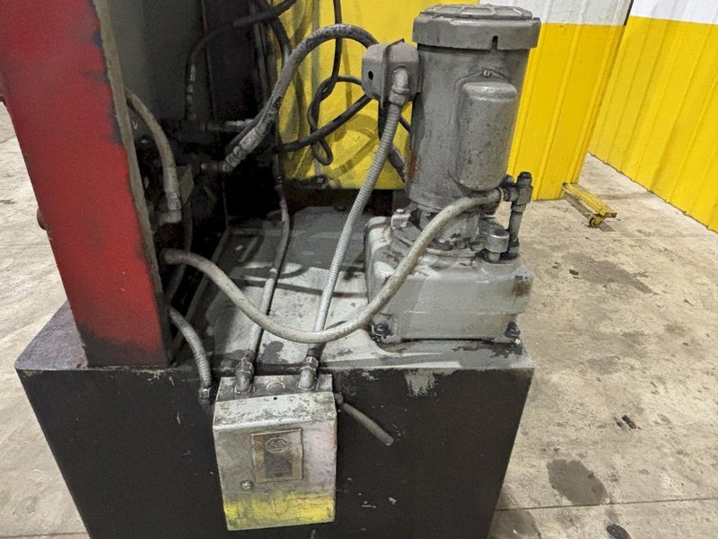 250 TON SERVICE MODEL #CCPM250T HYDRAULIC HOBBING PRESS: STOCK #23196