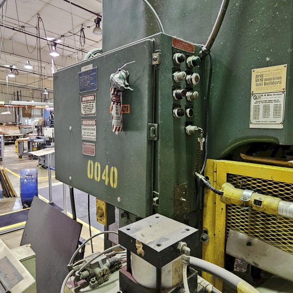 110 TON BLISS C-110 OBI PRESS W/ CWP SMX-24 SERVO FEEDER. STOCK # 1005125.