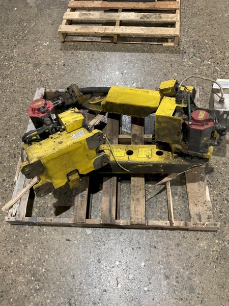 FANUC M-20IA/20T ROBOT +R-30IB CONTROLLER USED