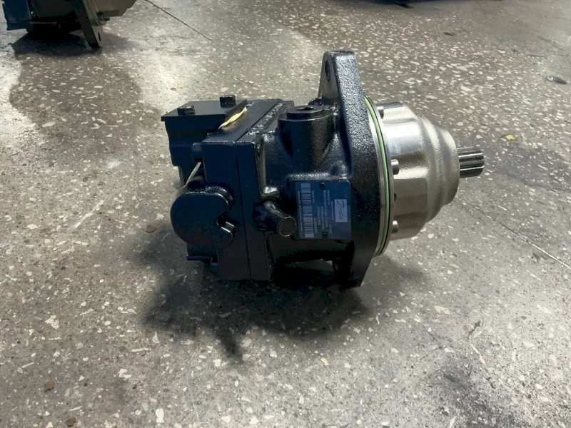 DANFOSS MOTOR TRACK DRIVE  -  51C060-1-RD1B