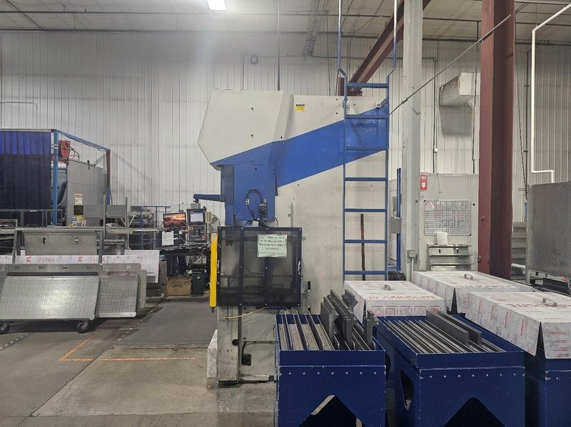 220 Ton x 13′ Trumpf Trumabend V200 CNC Press Brake, 2005