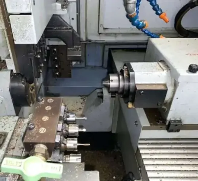 Star SR-20R CNC Swiss Screw Type Automatic Lathe – Bar Feeder