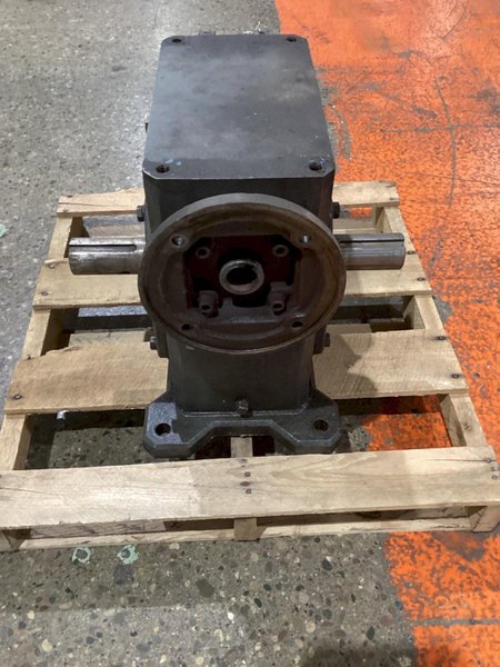 FALK 600WOCM1A 5:1 OMNIBOX WORM REDUCER 41.1HP USED