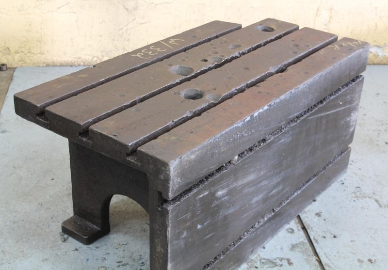 48&#039; X 24&#039; X 22&#039; T SLOTTED BOX TABLE: STOCK #59836