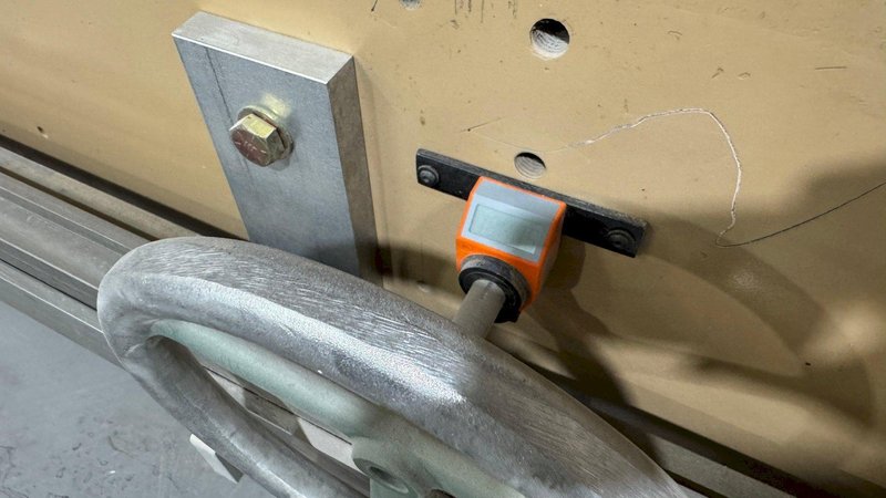 2001 Standard Industrial AB100-8 Hydraulic Press Brake (#5653)