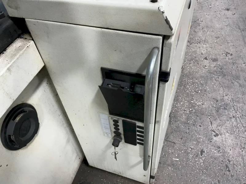 ARBURG 16 KW ALLROUNDER HYDRAULIC INJECTION MOLDER  -  221 KS 350-100