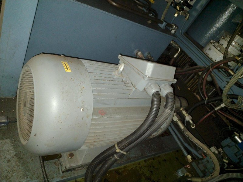 6" X 6" X 3/4" DURMA MODEL #PBH240 HYDRAULIC ANGLE BENDING ROLL, NEW 2009: STOCK #16892