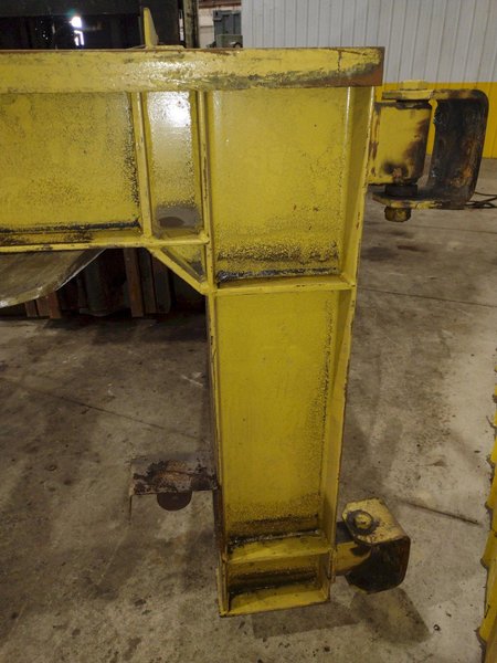 1 TON RELIABLE WALL MOUNTED JIB CRANE W/ 1 TON BUDGIT HOIST W/ TROLLEY: YOBRO #25151
