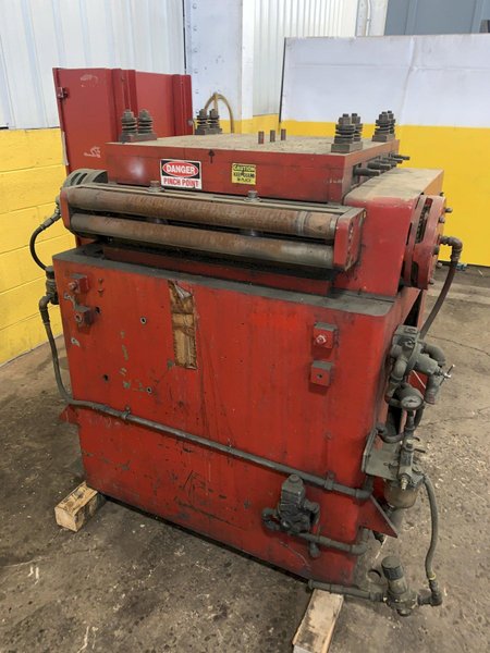 24" WIDE X .125" CWP MODEL #24C 7 ROLL POWERED COIL STRAIGHTENER: STOCK #13904