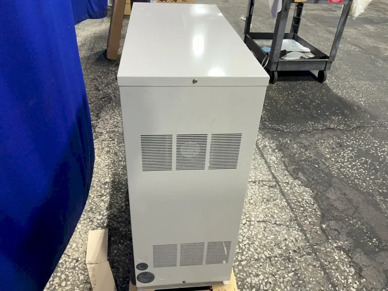 SAMSUNG 54 500/ 61 000 BTU/HR AIR CONDITIONER  -  AM055KXWDCH