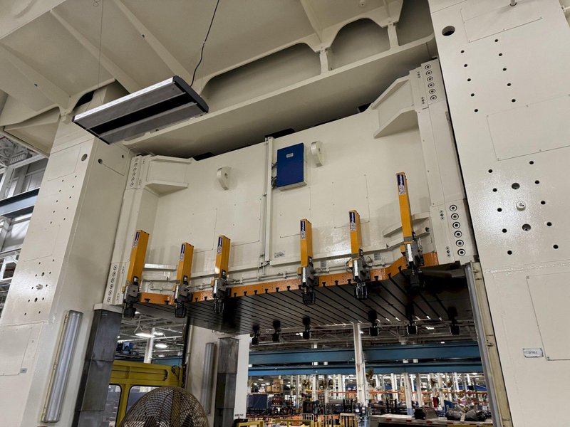 2500 TON SCHULER SMG HZPU-T-2250-4600/2450 HYDRAULIC PRESS. STOCK # 0902224