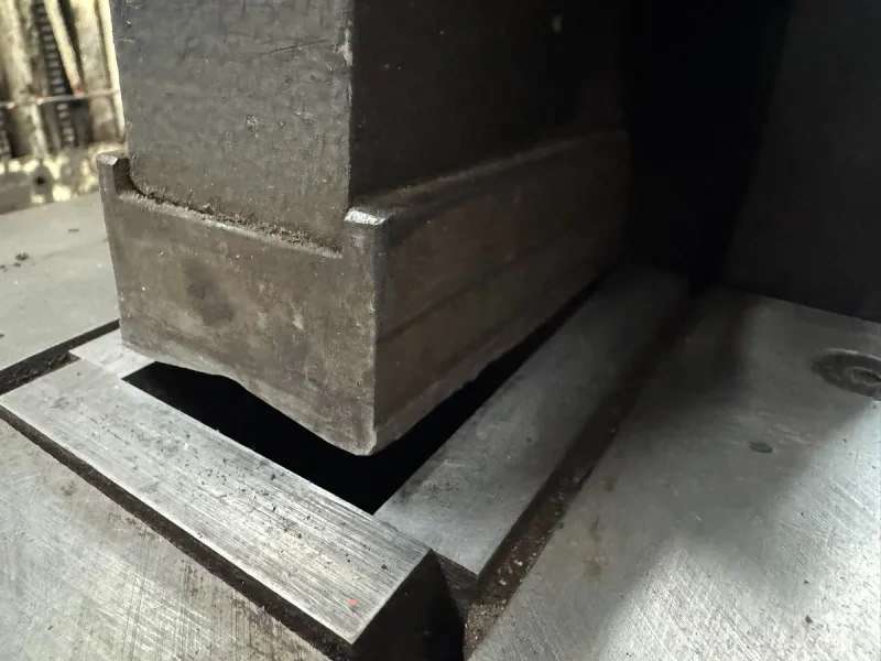 USED SCOTCHMAN 51 TON HYDRAULIC IRONWORKER MODEL FI5109-14M