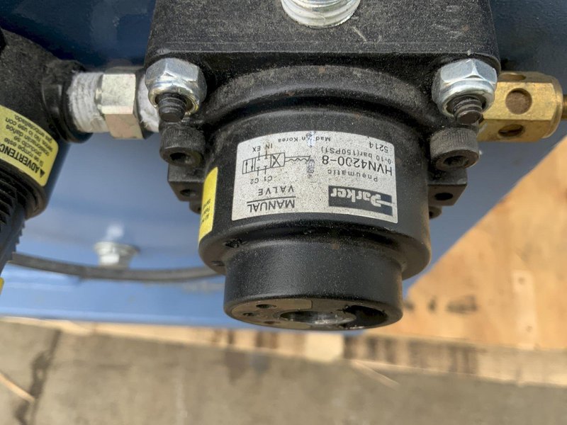 1000 LB ENSIGN MODEL 10-8500 GAYLORD TILTER W/ VIBRATOR: STOCK #80928