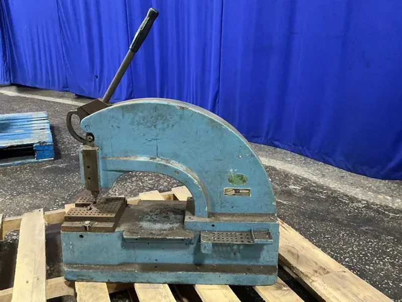 Manual Punch Press Di-acro - 2