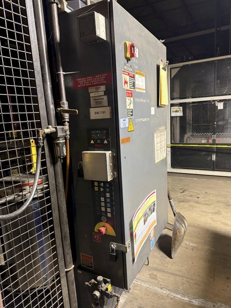 50" x 48" x 92" HIGH LANTECH AUTOMATIC SHRINK WRAPPER WITH IN-FEED &amp; OUT-FEED CONEYOR: YOBRO #26209