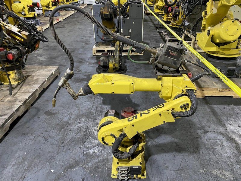FANUC – ArcMate 100iB USED