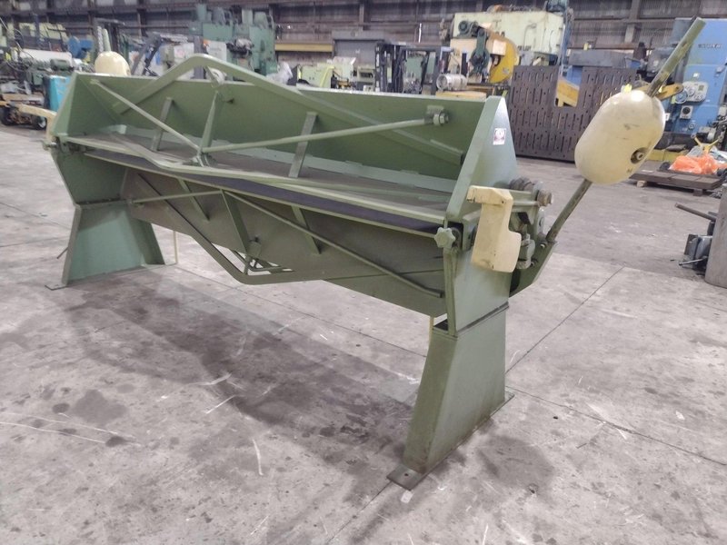 8' X 12 GA CHICAGO D&amp;K MODEL #SB-812 HAND BENDING APRON BRAKE: STOCK #23717