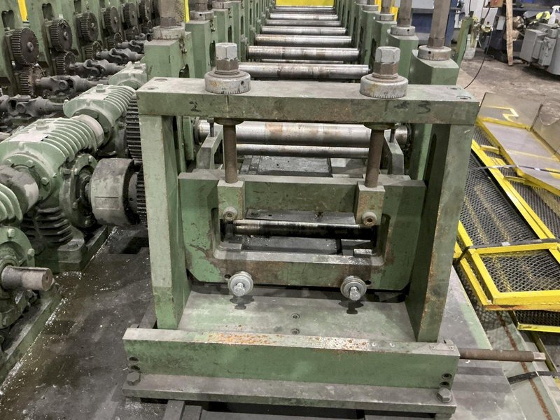 10 &amp; 12 STAND X 2" BRADBURY SIDE BY SIDE U JOINT DRIVE ROLLFORMER: YOBRO #24947