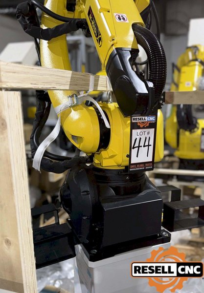 2021 Fanuc M-10iD/12 Robot