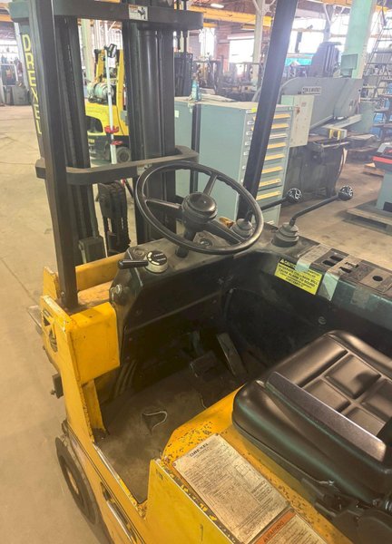 3000 Lb. Drexel Narrow Aisle Lift Truck SLT-30, Electric, Rotating Mast