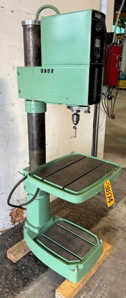 24&quot; Doall Single Spindle Drill DG-24, Gear Head, 90-3360 RPM, 16&quot; x 20&quot; T-Slot Table, Clean