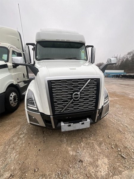2023 Volvo  4V4NC9EHXPN310965