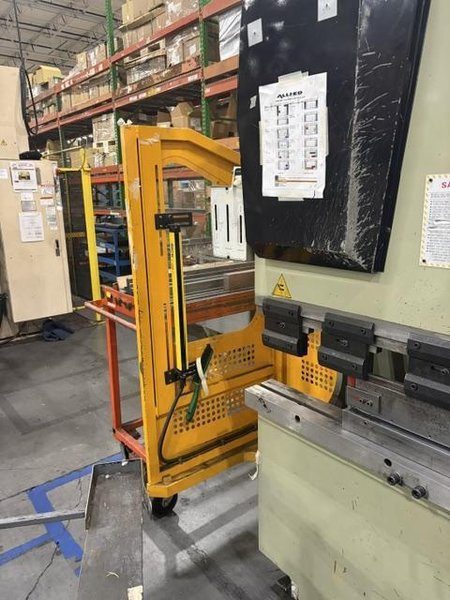 44 Ton x 6.5′ US Industrial US446 Press Brake, 2018
