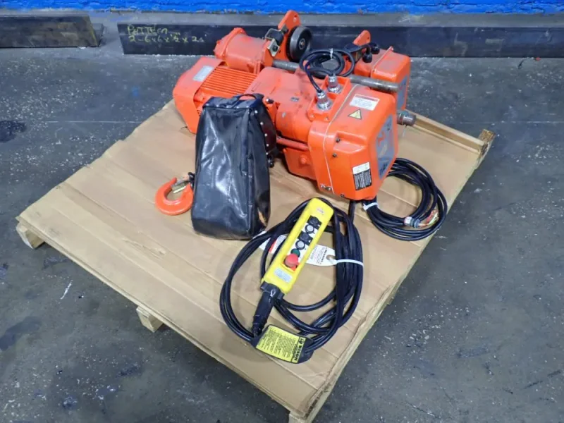 BISON LIFTING EQUIPMENT 2 TON ELECTRIC HOIST  -  HHBDSK02-01D+WPC02D