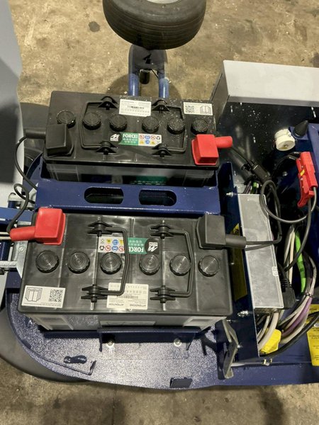 2023 ROBOPAC ROBOT MODEL #S7 PVS PORTABLE SHRINK WRAPPER MACHINE: YOBRO #25236