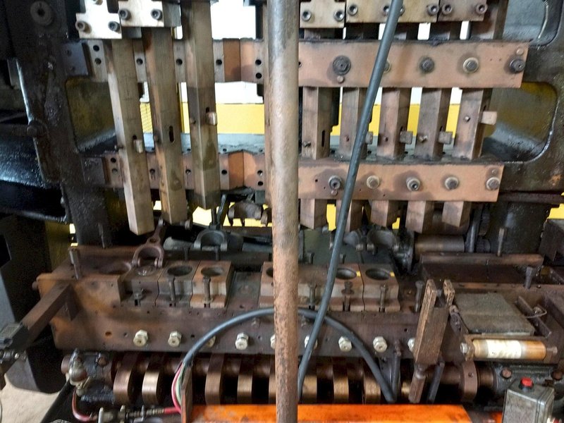 WATERBURY FARRELL 2010 EYELET TRANSFER PRESS: STOCK #12104