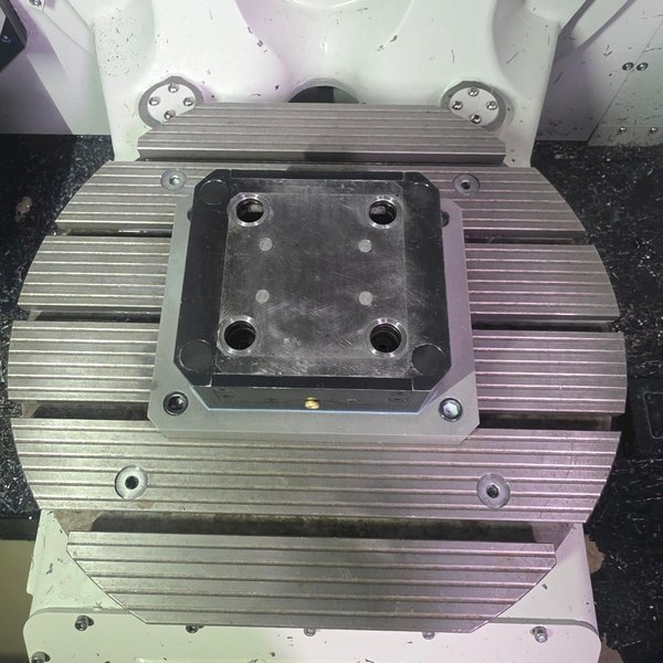 Doosan DVF-5000 5-Axis CNC Vertical Machining Center – 2020 Mill