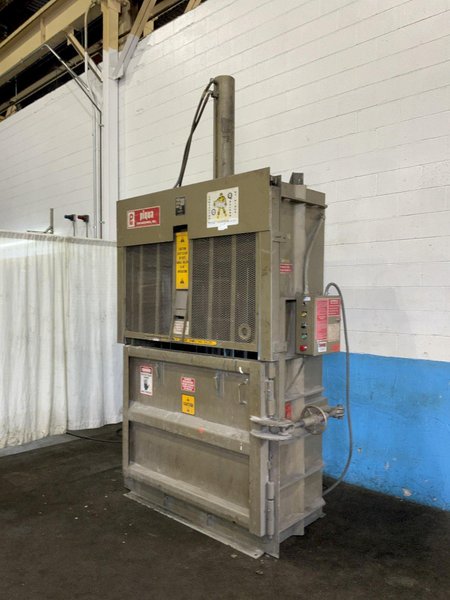60" X 30" PIQUA VERTICAL CARDBOARD BALER: STOCK #79974