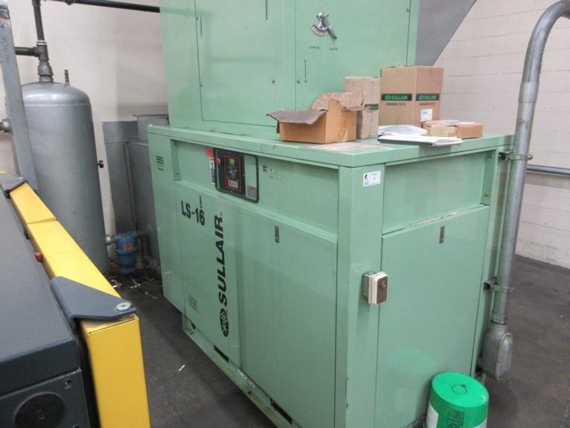 Sullair LS-16-75/A 75 HP Rotary Screw Air Compressor with Receiver Tank- Auction Item
