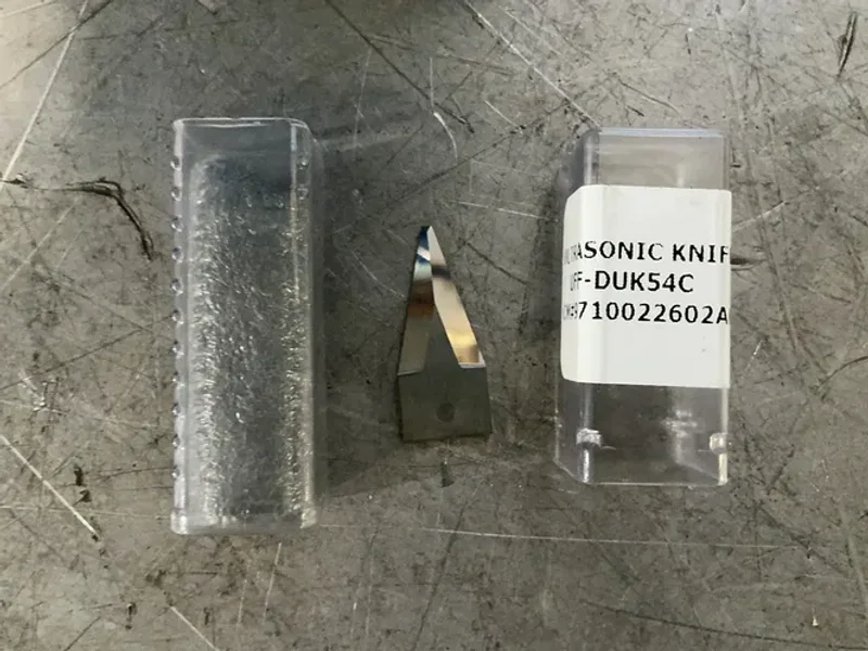 FIVES MACHINING SYSTEMS ULTRASONIC KNIFE BLADES  -  H.1019.8059