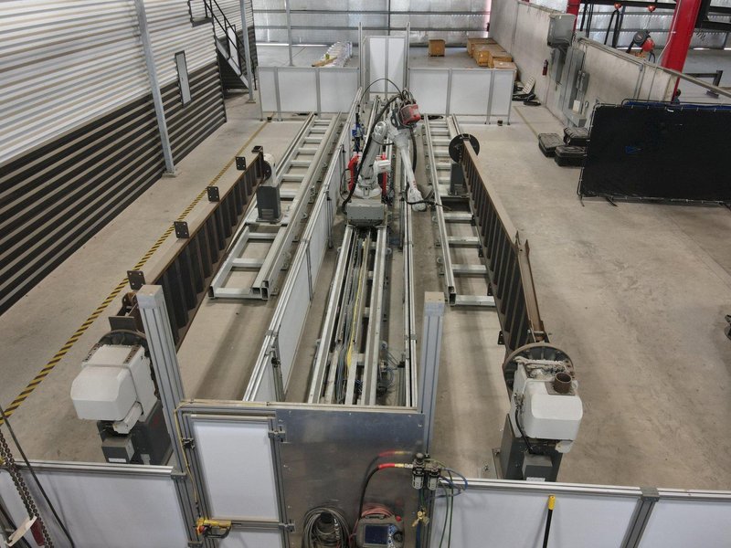 2021 ABB MODEL #IRB 4600 ROBOT WELDING SYSTEM WITH PRESTON EASTIN WELDING FIXTURE: STOCK 21175