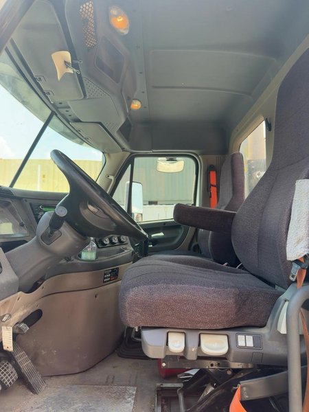 Freightliner 125 Cascadia Day Cab – CUMMINS ISX15, 2015