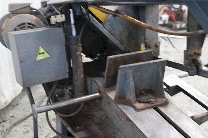 9" X 16" ROCKWEL/DELTA  HORIZONTAL BAND SAW: STOCK #73823
