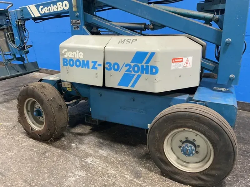 Genie Industries 500 Lbs Boom Lift - Z-30/20 Hd