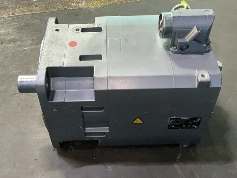 SIEMENS 3600/3000RPM SERVO MOTOR  -  1FT7132-5AF71-4BH2