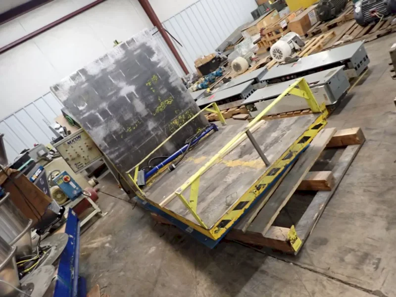 6,000 LBS MAX MODEL #LPTT-UP-30-90 LIFT TABLE: YOBRO #25891