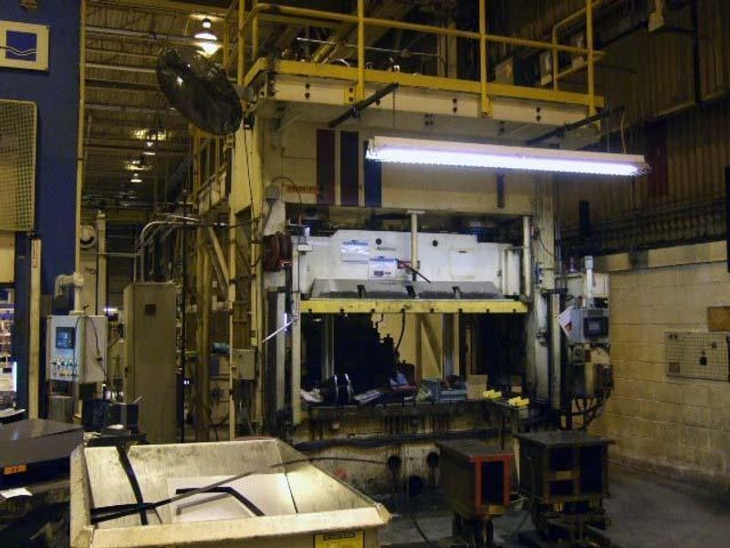 200 Ton Pacific Straight Side Hydraulic Press, 1992 – Light Curtains, Programmable Cushion Control